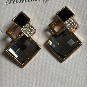 Fashion statement stunning studds earrings with  faux diamonds